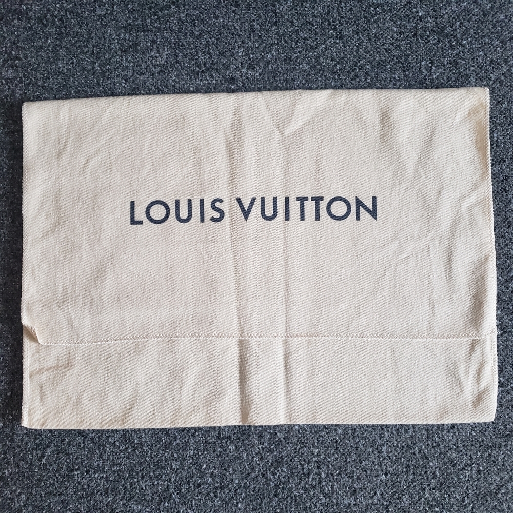 UNUSED Authentic Medium Louis Vuitton Cotton Dust Bag